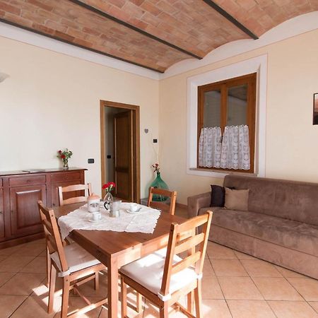 Agriturismo Podere Camollia Costalpino Luaran gambar