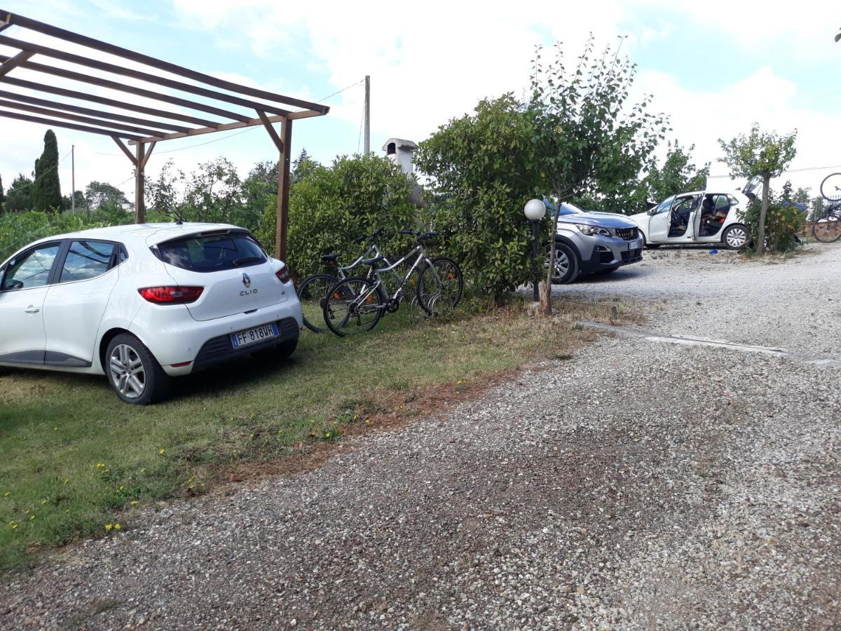 Agriturismo Podere Camollia Costalpino Luaran gambar