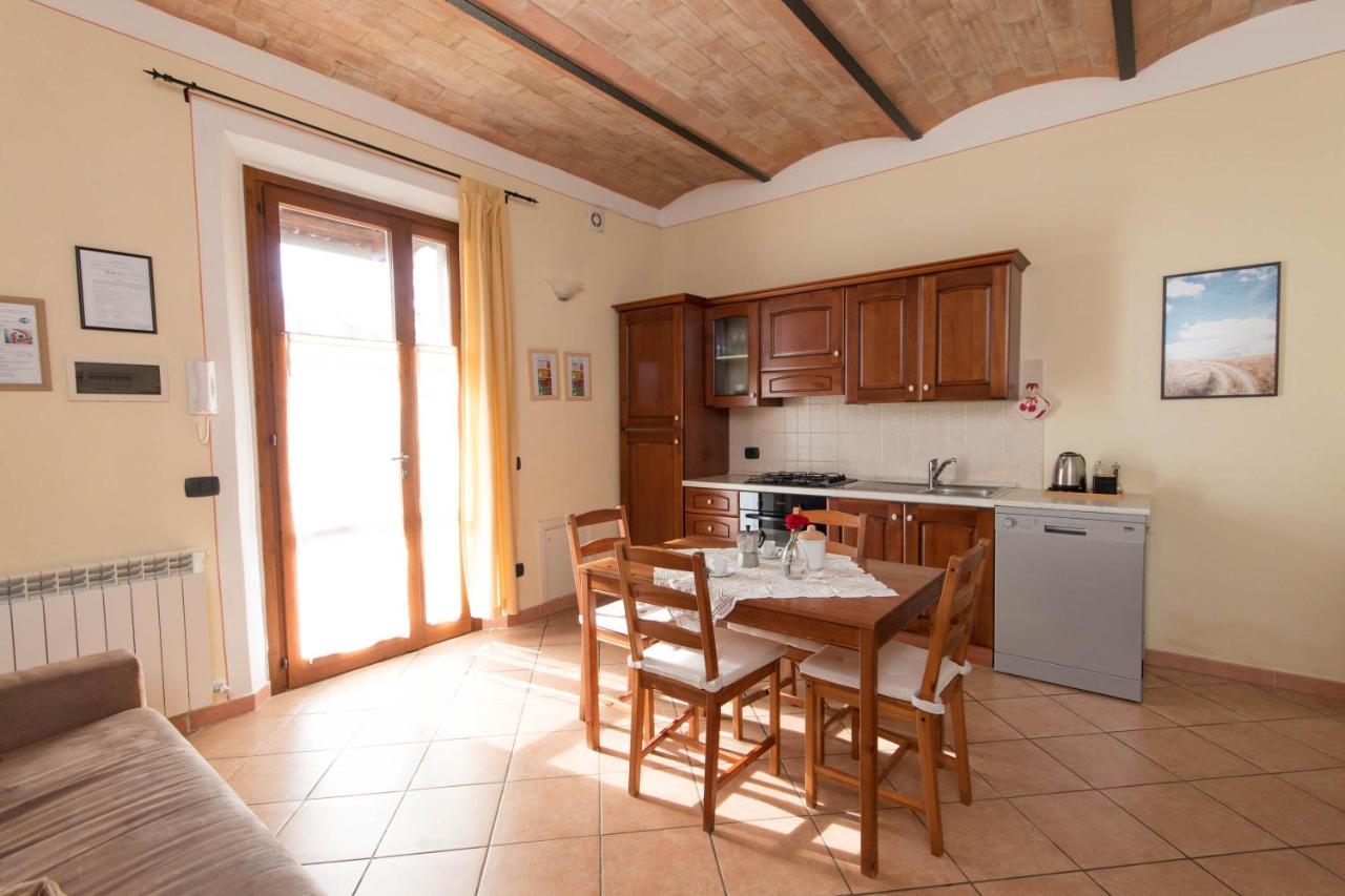 Agriturismo Podere Camollia Costalpino Luaran gambar