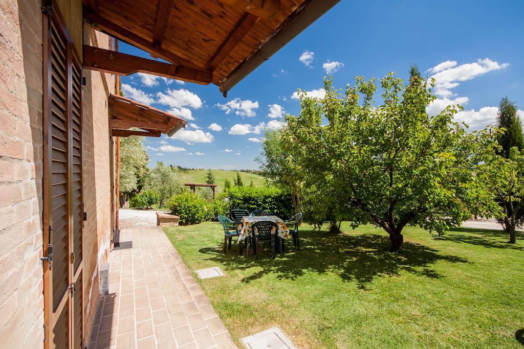 Agriturismo Podere Camollia Costalpino Luaran gambar